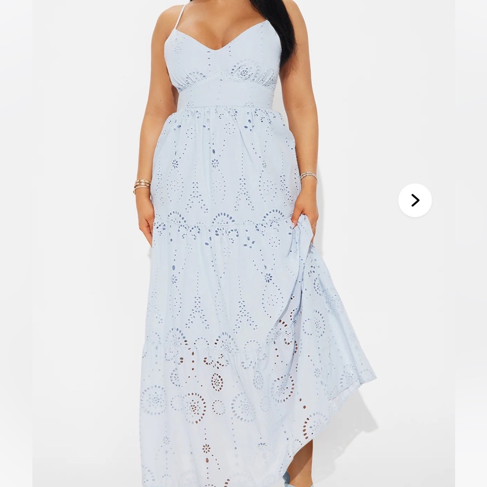 🌟 NEW LIGHT BLUE EYELET MAXI DRESS